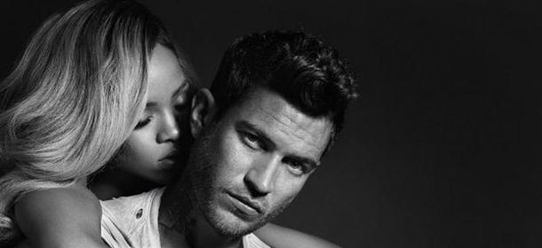 Rihanna seduce gli uomini con Rogue Man: il suo nuovo profumo arriva a settembre