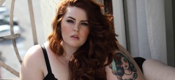 Tess Holiday è la modella più curvy del mondo: taglia 52