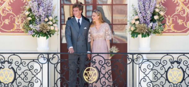 Beatrice Borromeo sposa: abito Valentino rosa, fra pizzi e fiori di campo