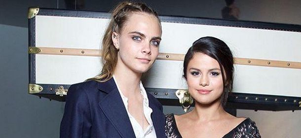 LFW 2015, Louis Vuitton Series 3: occhi puntati su Selena Gomez e Cara Delevingne [FOTO]