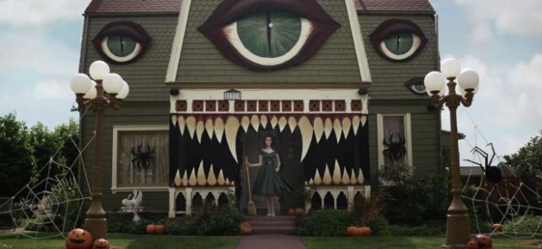 Decorare la casa per Halloween? Basta seguire l'esempio di Christine H. McConnell [FOTO]