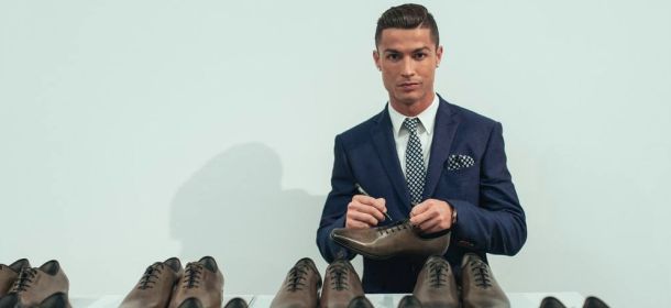 Cristiano Ronaldo presenta la collezione di scarpe FW15 per CR7