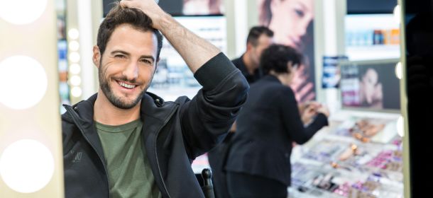 Gabrio Gentilini ambassador della nuova campagna di Castel Romano Designer Outlet