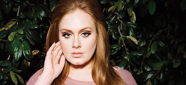 The Adele eye, il make up di Adele spopola tra le fan [TUTORIAL]