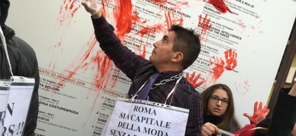 Altaroma 2016, Raffaella Curiel e la protesta degli animalisti: "Ho pianto come una bambina"