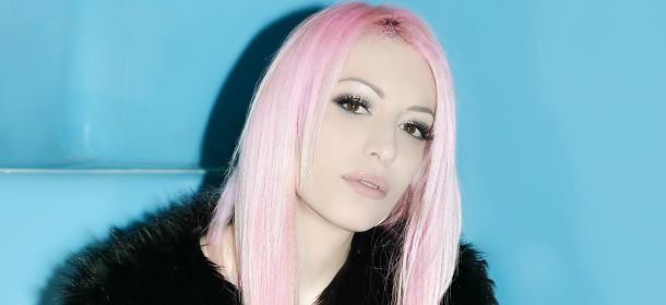 Francesca Monte: "Gioco molto sulla mia immagine perché sono folle" [INTERVISTA]