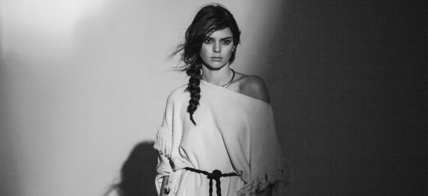 Mango: Kendall Jenner per Tribal Spirit, la linea ispirata a influenze etniche