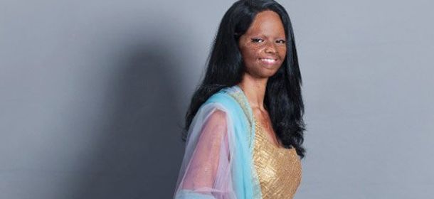 Laxmi Agarwal, donna sfigurata dall'acido diventa testimonial di Viva n Diva