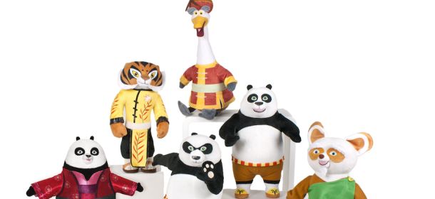 Kung Fu Panda 3, Famosa dedica una linea di peluche ai protagonisti