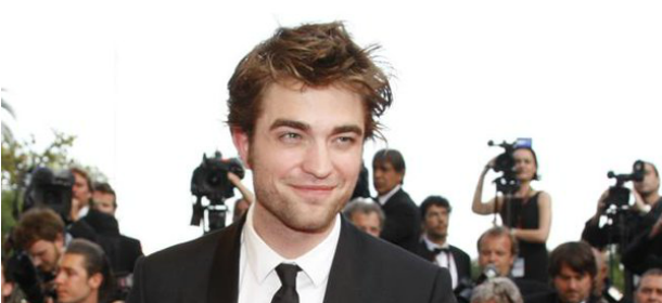 Robert Pattinson da vampiro a stilista di moda