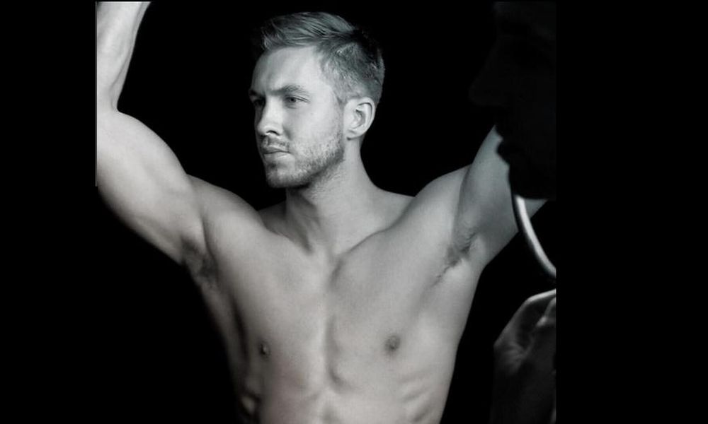 Calvin Harris posa nudo su Instagram e tranquillizza i fan