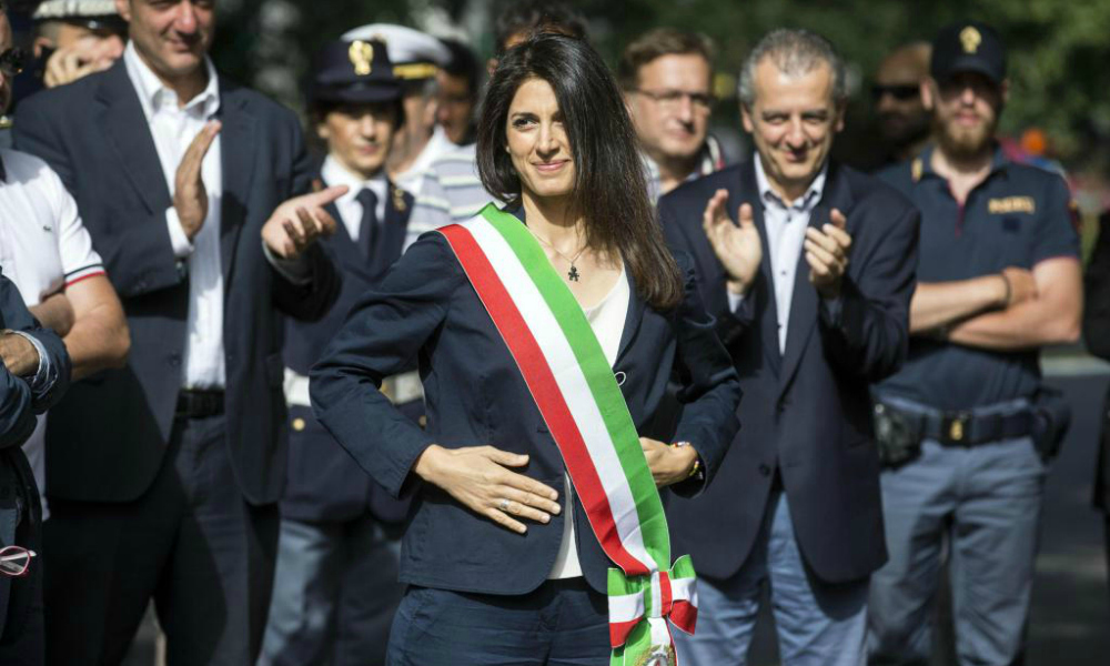 La meglio vestita della settimana: Virginia Raggi