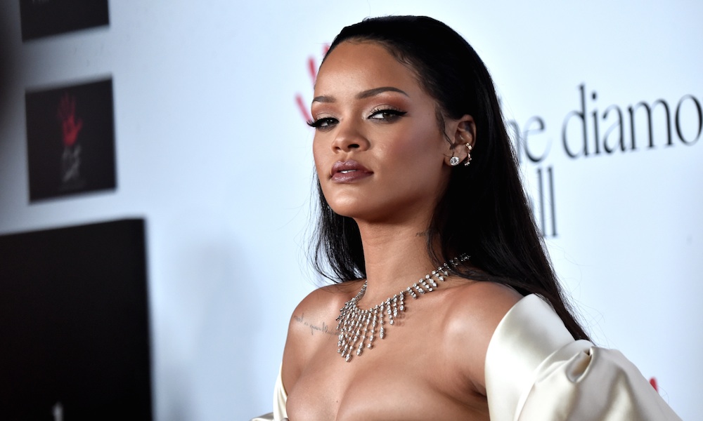 Rihanna: ecco come copiare il suo look [VIDEO]