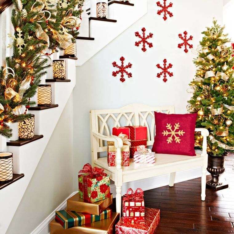 Decorazioni natalizie: idee originali per addobbare le scale ... Addobbare scala interna per natale