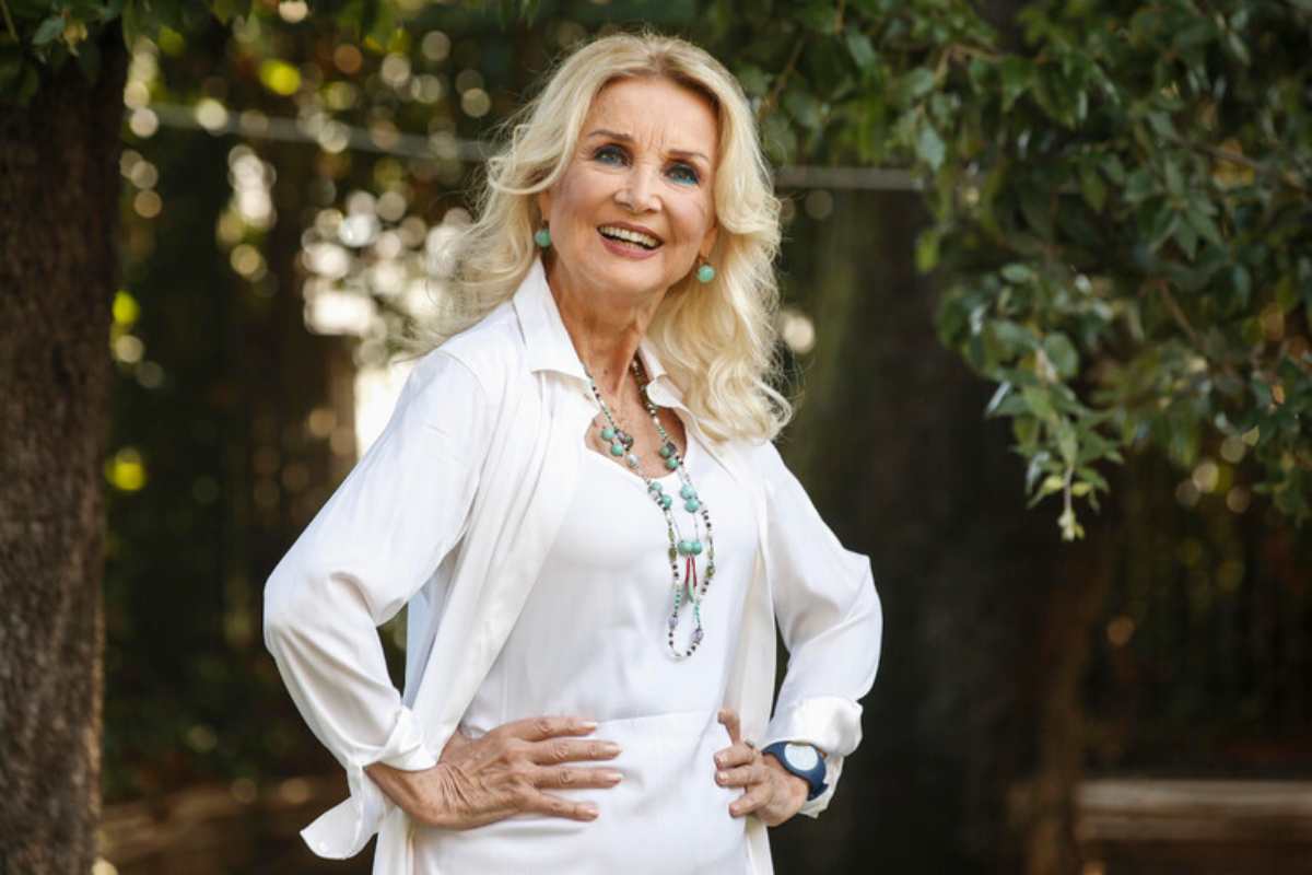 barbara bouchet compie 80 anni